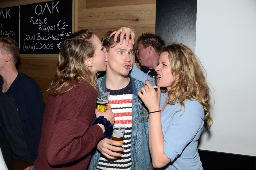 ../Images/Kite Board Open 2015 Zaterdag afterparty Oak 035.jpg